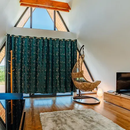 Skyatlas Hideaway *